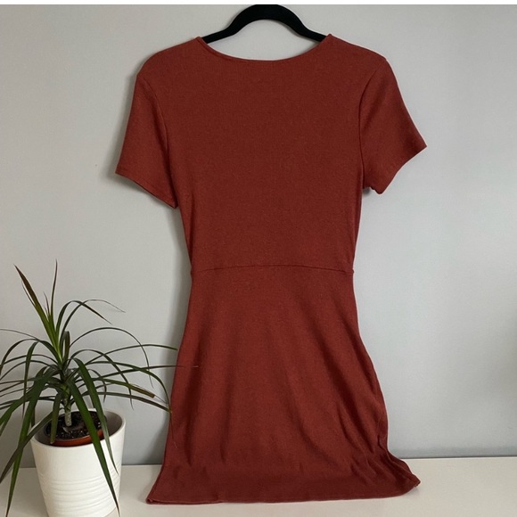 NWT Honey Belle rust coloured tie front accent dress - Picture 8 of 8